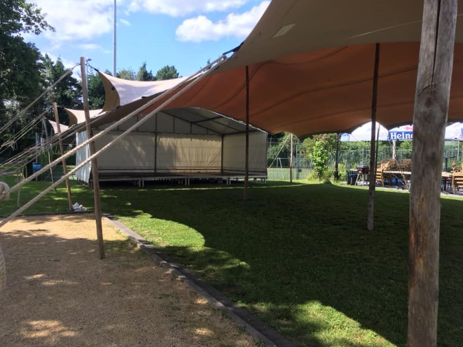 Podiumtent 8x5m